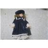 Image 3 : 4 Decorative Female Doll