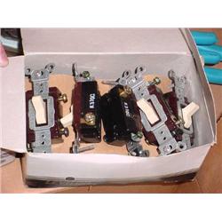 Leveton 3 Way Toggle Switches