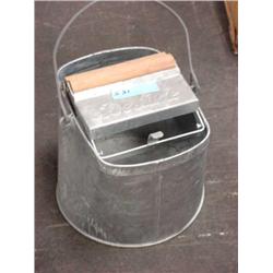 Galv 14qt Wringer Bucket