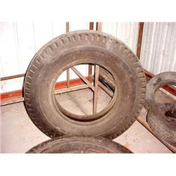 Truck Tires 10.00 x22