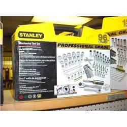 Stanley Pro-Grade 96pc 3/8 1/4 Socket Set