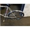 Image 2 : LATE 1960S 3 SPEED HUB ROAD BIKE