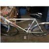 Image 3 : LATE 1960S 3 SPEED HUB ROAD BIKE