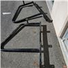 Image 5 : LOT OF 2 WALL MOUNTED BIKE HANGERS