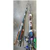 Image 3 : 2 BUNDLES OF FISHING RODS AND REELS