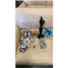 Image 1 : LOT OF COLLECTIBLE STATUES