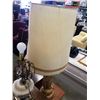 Image 11 : 2 FIGURAL LAMPS