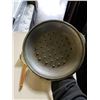 Image 2 : HEAVY HAMMERED PAN WITH LID AND VINTAGE WOODEN TENDERIZER