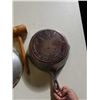 Image 5 : HEAVY HAMMERED PAN WITH LID AND VINTAGE WOODEN TENDERIZER