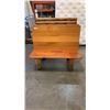 Image 2 : 4FT CUSTOM LOG BENCH, MONTANAS RESTAURANT BENCH