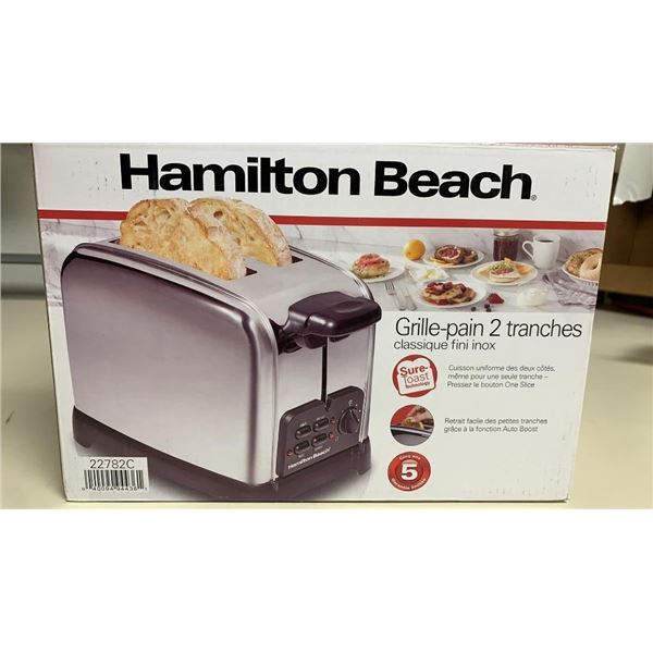 HAMILTON BEACH 2 SLICE TOASTER TESTED AND WORKING - RETAIL $39