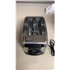 Image 3 : HAMILTON BEACH 2 SLICE TOASTER TESTED AND WORKING - RETAIL $39