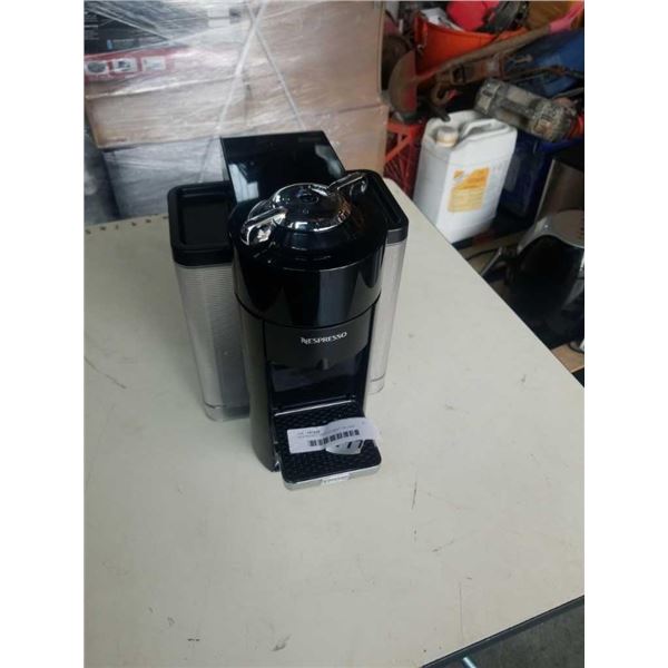 NESPRESSO VERTUO NEXT DELUXE COFFEE AND ESPRESSO MACHIINE TESTED AND WORKING - RETAIL $349