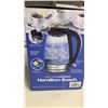 Image 3 : HAMILTON BEACH 1.7L GLASS COMPACT KETTLE TESTED AND WORKING - RETAIL $59