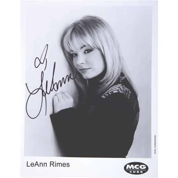 A Leann Rimes Signed Photo.