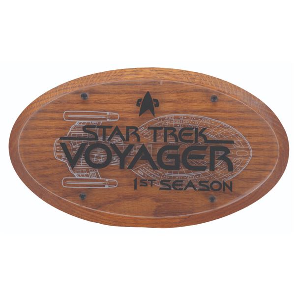 A Star Trek Voyager 1st Season Cast & Crew Plaque.