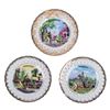 Image 1 : A Set of Disneyland Souvenir Lace Plates.