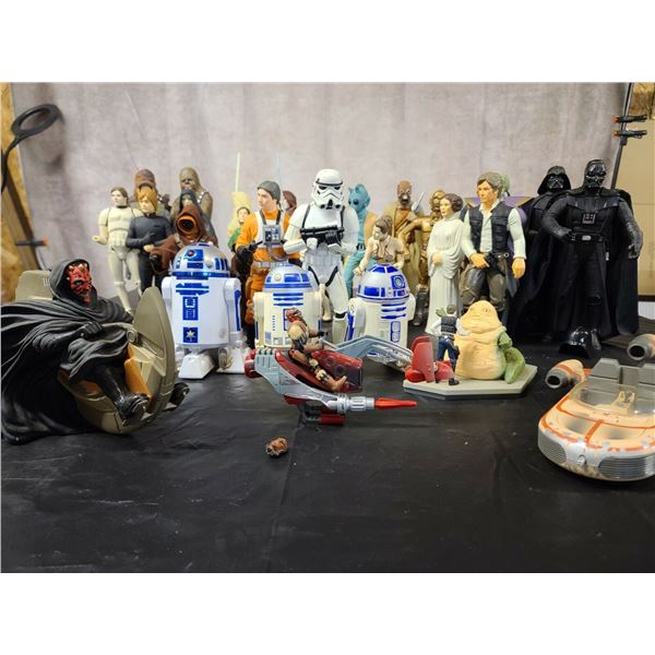 HUGE Collection of Star Wars Figures Out of the Box! Bosley Auctioneers