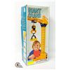 Image 1 : VINTAGE SEARS BRAND "GIANT CRANE" IN BOX
