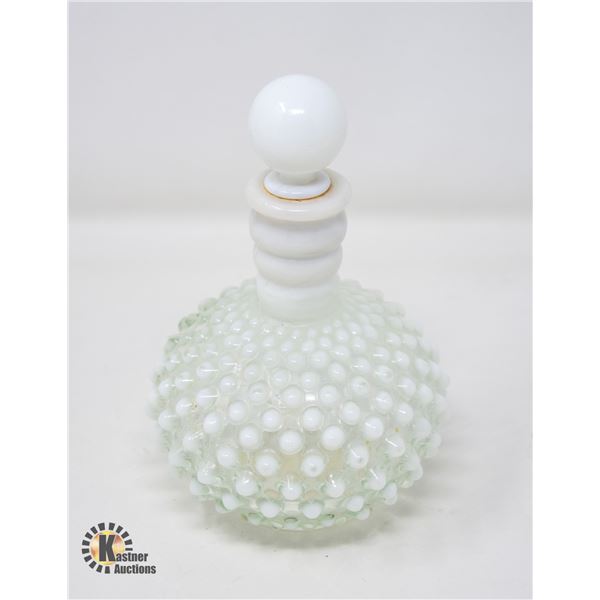 VINTAGE FENTON HOBNAIL PERFUME BOTTLE W/LID