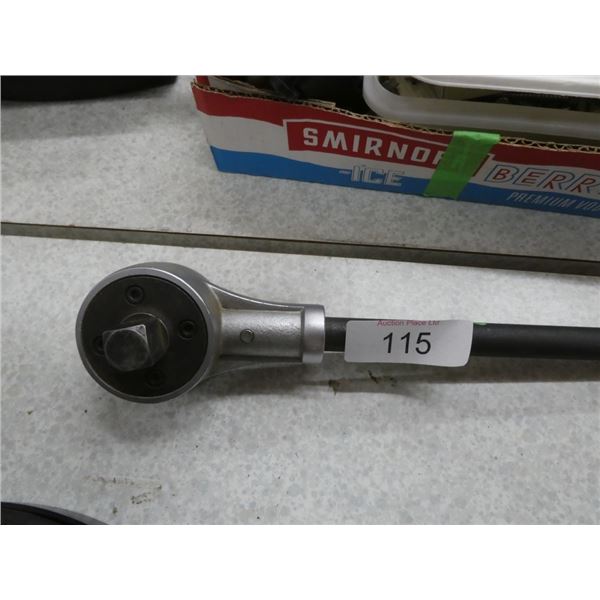 Breaker bar ratchet