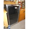 Image 2 : Danby Mini Fridge