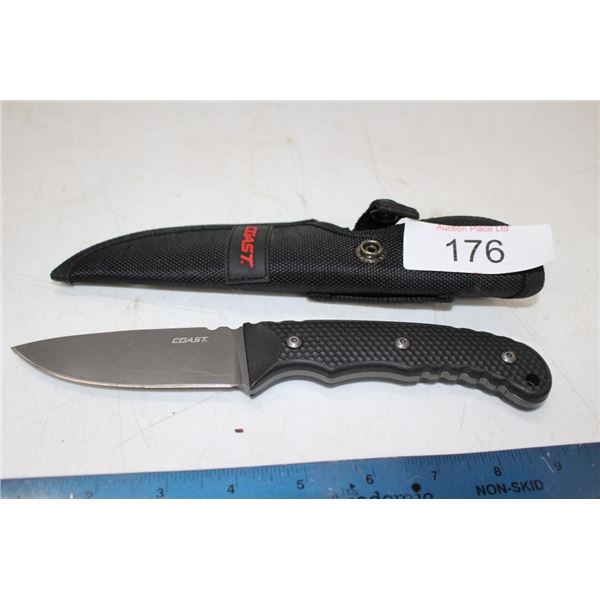 Coast hunting knife in sheath