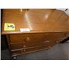 Image 1 : 3 drawer dresser with mirror