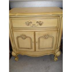 Broyhill end table