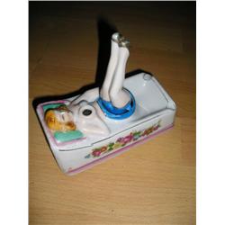 Girlie ashtray