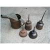 Image 1 : Oil cans