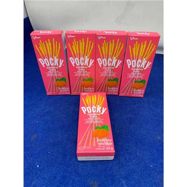 Pocky Strawberry Biscuit Sticks (5 x 33g)