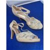 Image 2 : Dream Pairs Lace High Heels (size 7)