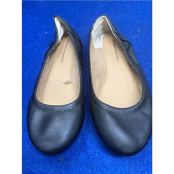Amazon Essentials Black Ballet Flats (5.5)