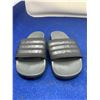 Image 2 : Size 7 Adidas Slides