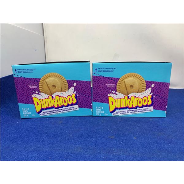 DunkAroos Vanilla Cookies with Rainbow Sprinkles Frosting (2 x 6 x 42g)