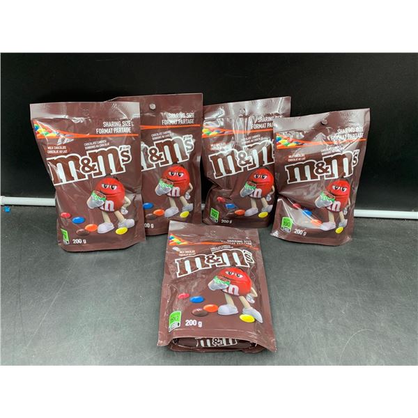 Milk Chocolate M&M Candy (5 x 200g)