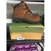 Image 1 : KEEN Womens PYRENEES Hiking Boot Syrup Size 10