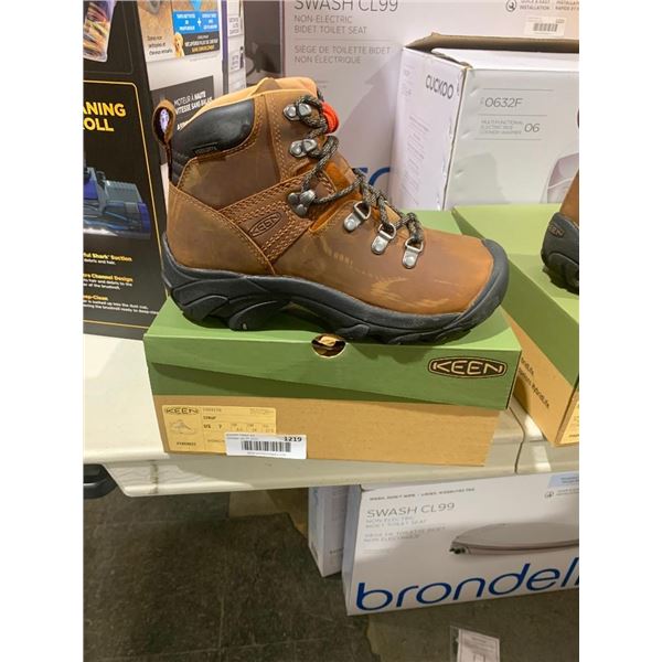 Keen Women's Pyrenees Waterproof Hiking Boots Syrup Size 7
