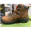Image 3 : Keen Women's Pyrenees Waterproof Hiking Boots Syrup Size 7