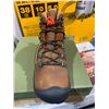 Image 2 : Keen Women's Pyrenees Waterproof Hiking Boots Syrup Size 8.5