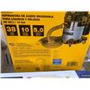 Image 2 : DeWalt Stainlss Steel Wet / Dry 38l / 10Gal Vacuum