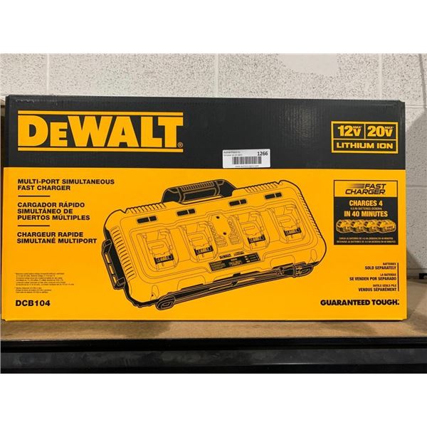 DeWALT Multi-Port Simultaneous Fast Charger
