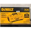 Image 1 : DeWALT Multi-Port Simultaneous Fast Charger