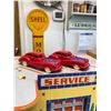 Image 8 : 1940's Keystone Service Toy Garage & Bus Station. 30" x 16" x 9" Tall. NO SHIPPING