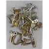 Image 2 : Lot Of Vintage Wind-Up Keys In A Partagas Cigar Cardboard Box