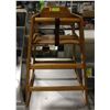 Image 1 : UPDATE INTERNATIONAL WOODEN HIGH CHAIR