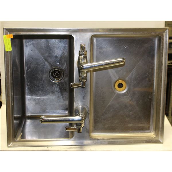 STAINLESS STEEL SINK W/ DUAL FAUCET 27 X 20 X 14 