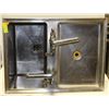 Image 1 : STAINLESS STEEL SINK W/ DUAL FAUCET 27"X 20"X 14"