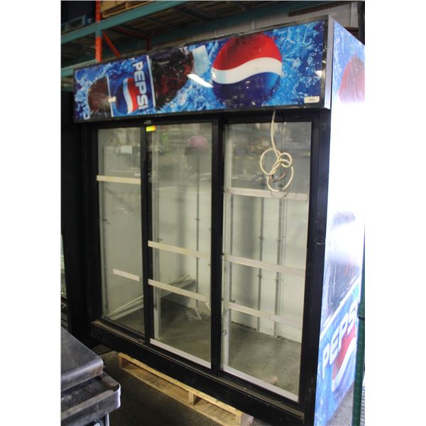 QBD TRIPLE GLASS DOOR DISPLAY COOLER